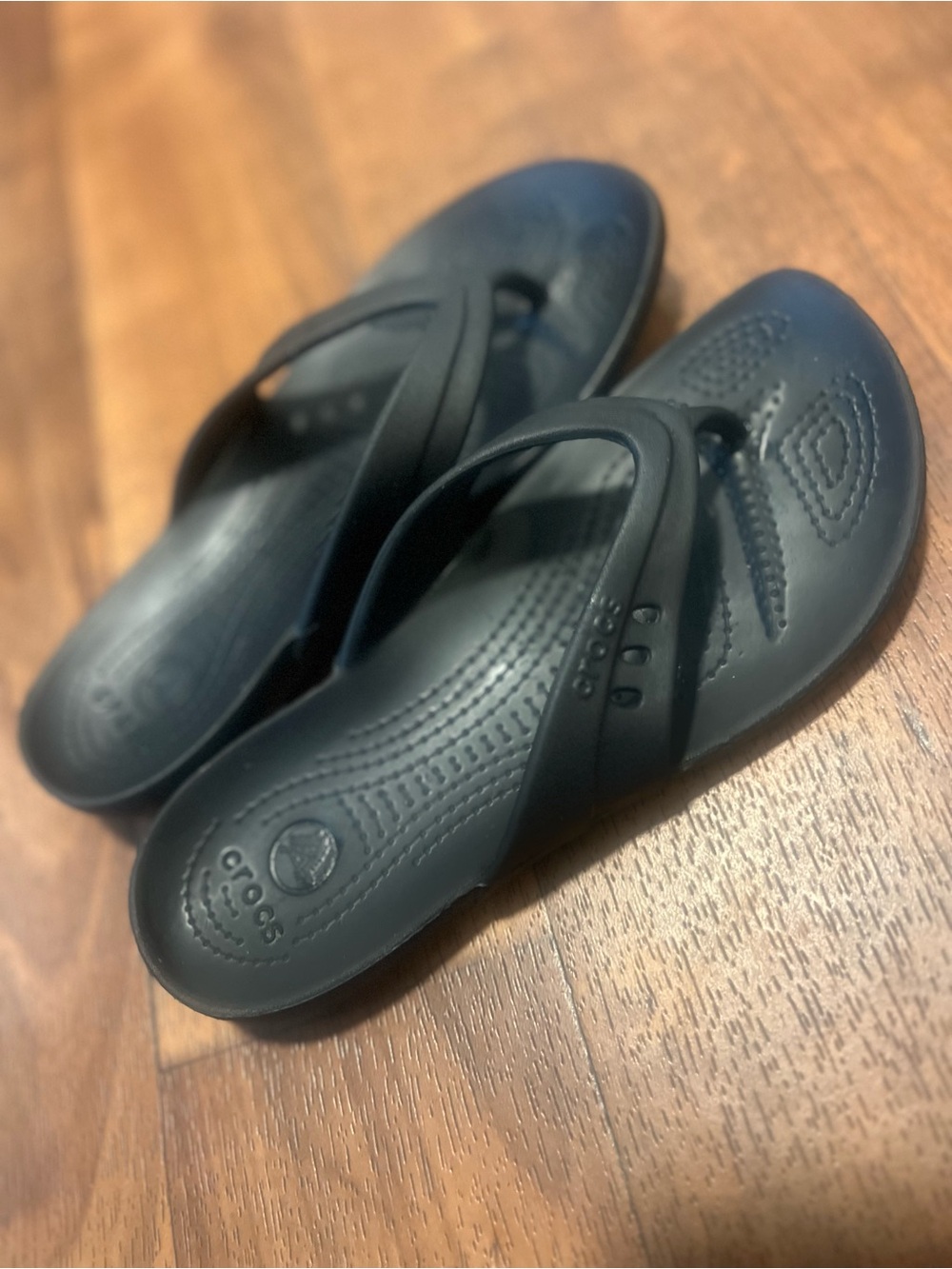 Crocs Kadee Iconic Comfort Womens Size 6 Black Flip Flops Sandals